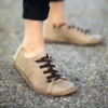 Kép 1/4 - GITA bohemian HOMOK kézműves bőr cipő