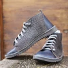 Kép 1/4 - GITA boots KÉK KARCOS - vastag talpú kézműves bőr cipő