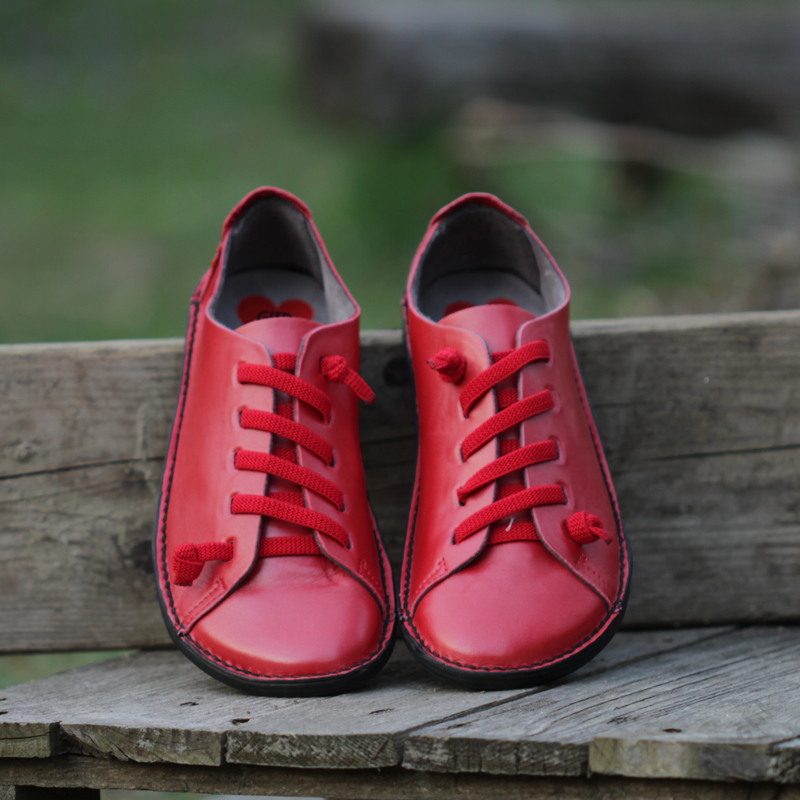 GITA bohemian PIROS kézműves bőr cipő